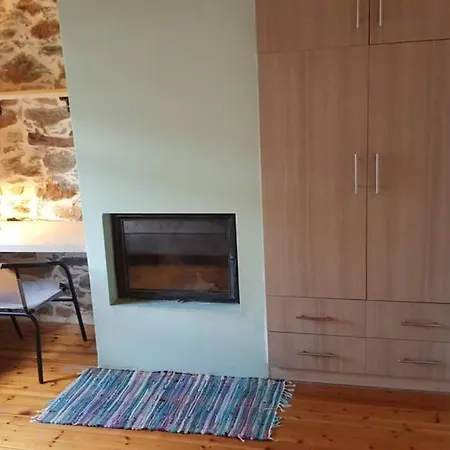 Traditional Stone House In Kissos Pelion * Kiszósz