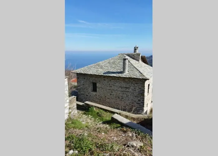 Traditional Stone House In Kissos Pelion Case de vacanță *